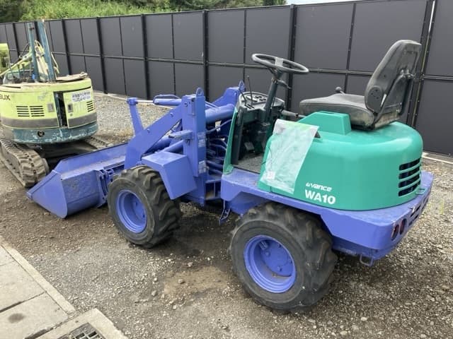 MINI WHEEL LOADER — Auction (lot 8458-1813)