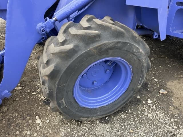 MINI WHEEL LOADER — Auction (lot 8458-1813)