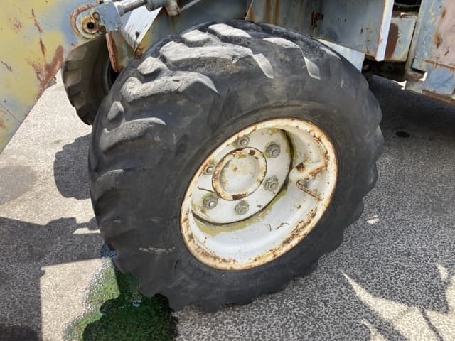 MINI WHEEL LOADER — Auction (lot 8458-1815)