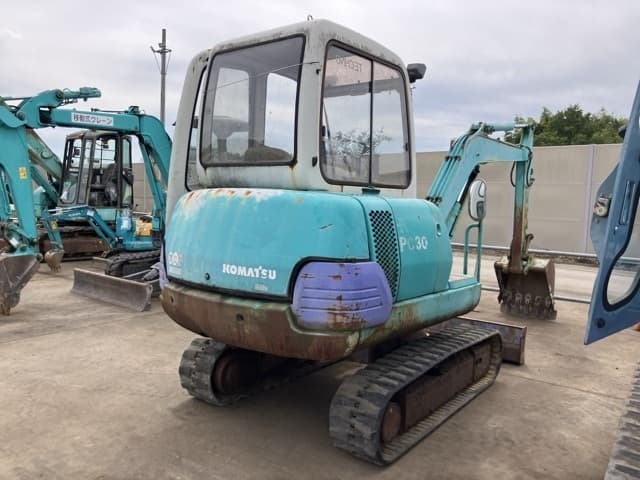 MINI EXCAVATOR — Auction (lot 8458-1819)