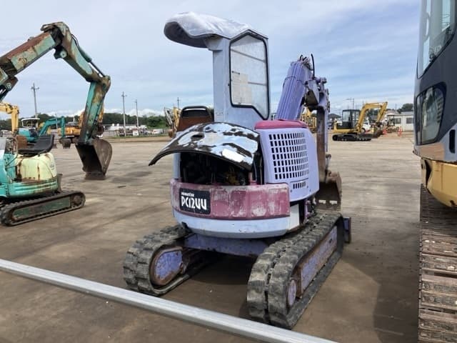 MINI EXCAVATOR — Auction (lot 8458-1821)