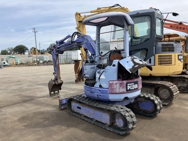 MINI EXCAVATOR — Auction (lot 8458-1821)