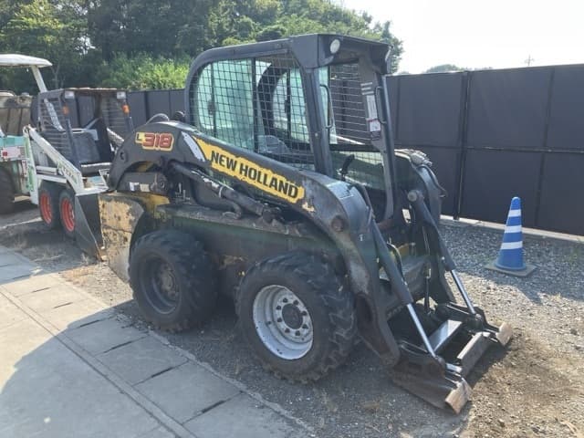 SKID STEER LOADER — Auction (lot 8458-1822)