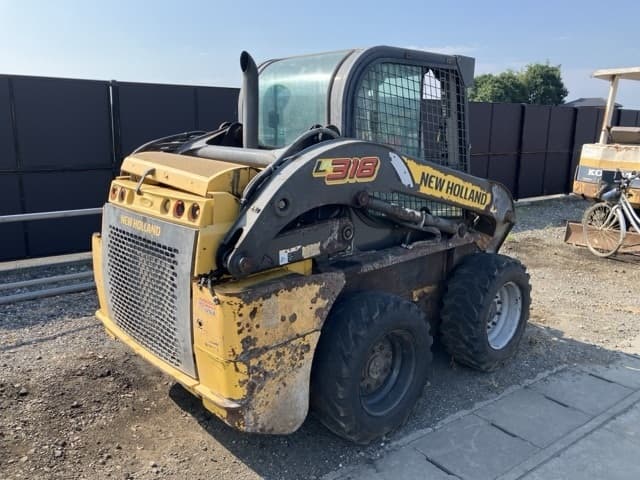 SKID STEER LOADER — Auction (lot 8458-1822)