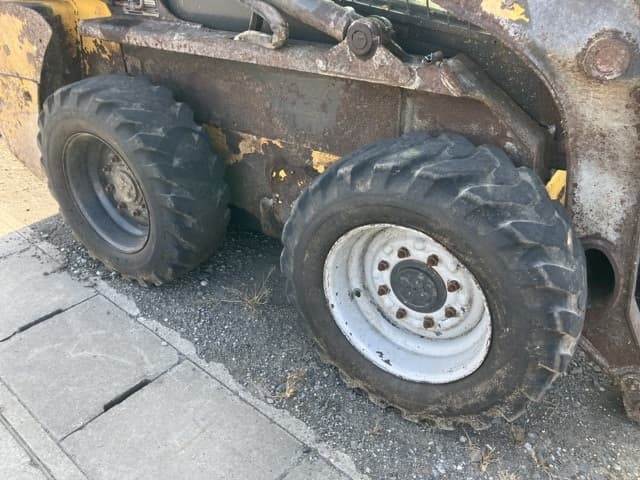 SKID STEER LOADER — Auction (lot 8458-1822)