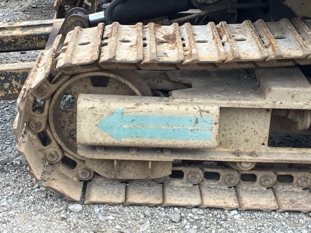 MINI EXCAVATOR — Auction (lot 8458-1827)