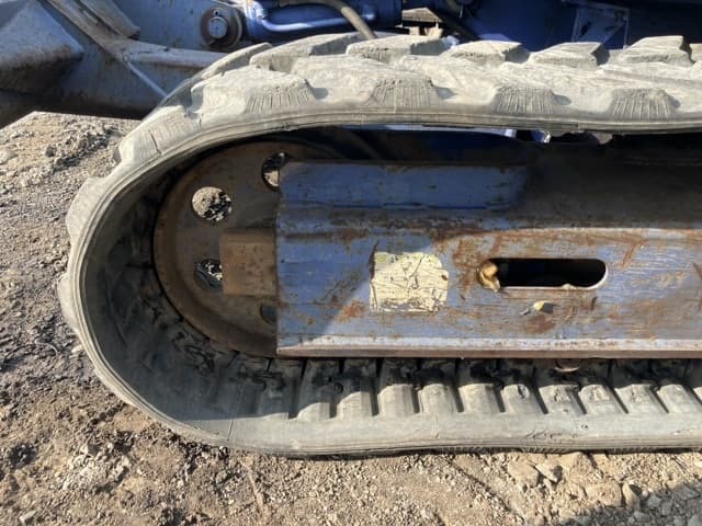 MINI EXCAVATOR — Auction (lot 8458-1829)