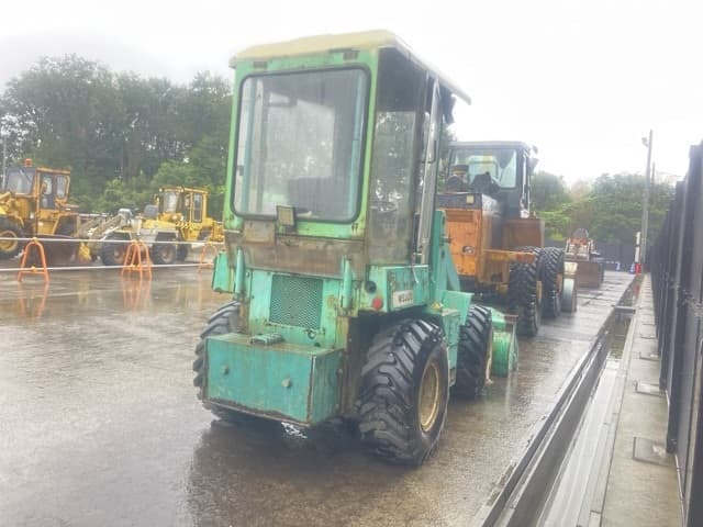 MINI WHEEL LOADER — Auction (lot 8458-1831)