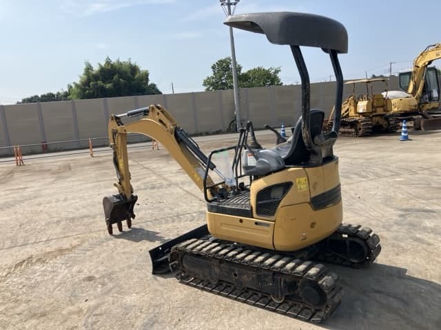 MINI EXCAVATOR — Auction (lot 8458-184)