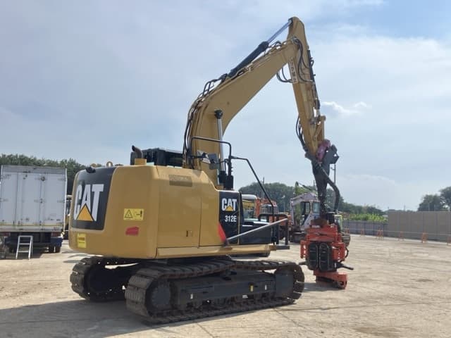 EXCAVATOR — Auction (lot 8458-185)