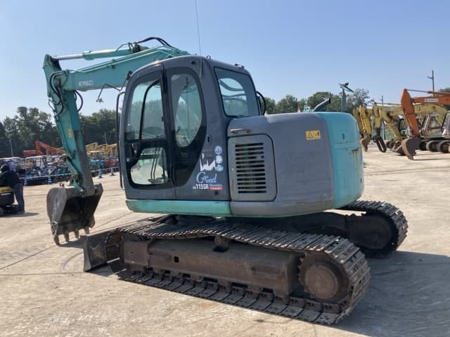 EXCAVATOR — Auction (lot 8458-19)