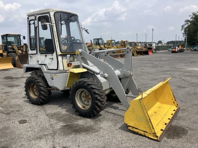 MINI WHEEL LOADER — Auction (lot 8458-192)