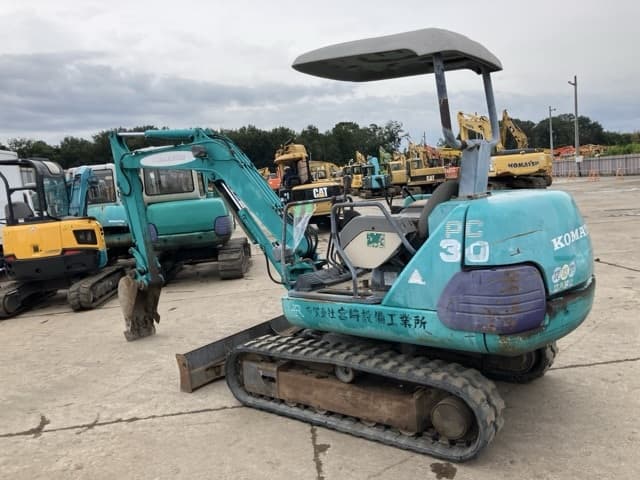 MINI EXCAVATOR — Auction (lot 8458-197)