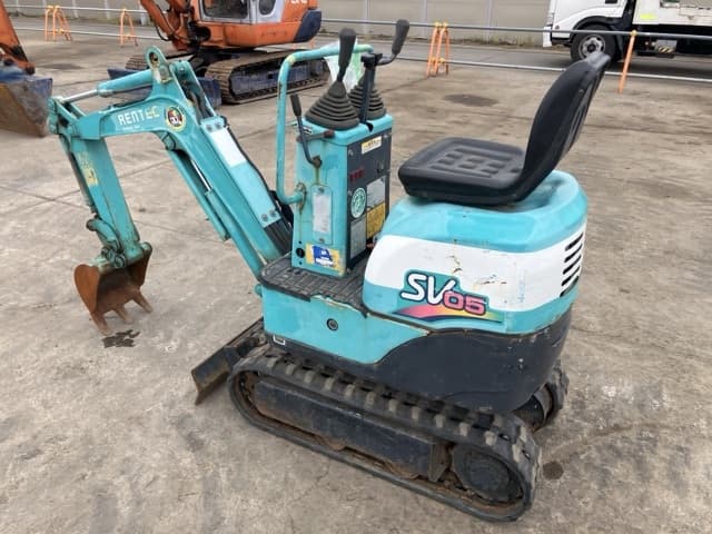 MINI EXCAVATOR — Auction (lot 8458-198)
