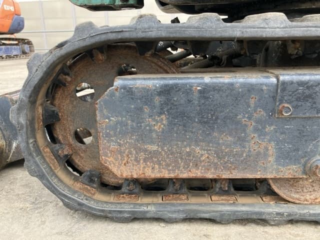 MINI EXCAVATOR — Auction (lot 8458-198)