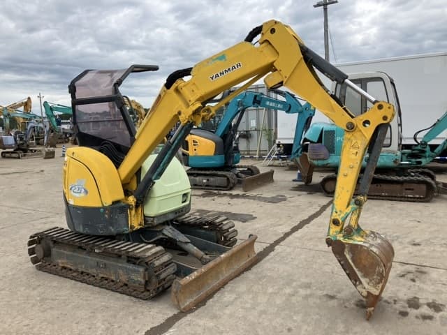 MINI EXCAVATOR — Auction (lot 8458-200)