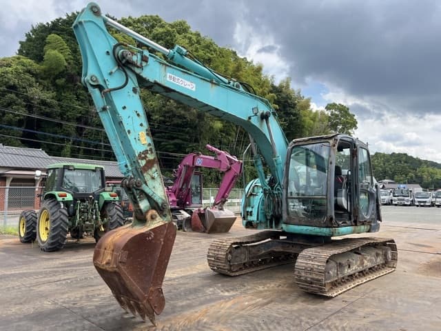 EXCAVATOR — Auction (lot 8458-20001)