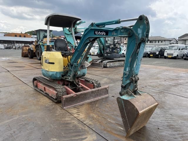 EXCAVATOR — Auction (lot 8458-20002)
