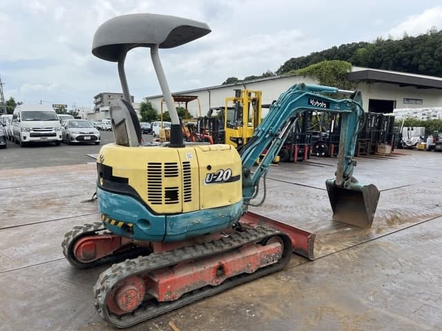 EXCAVATOR — Auction (lot 8458-20002)