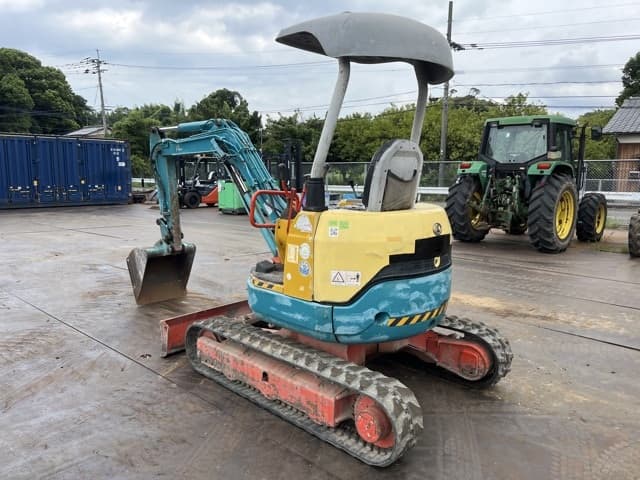 EXCAVATOR — Auction (lot 8458-20002)