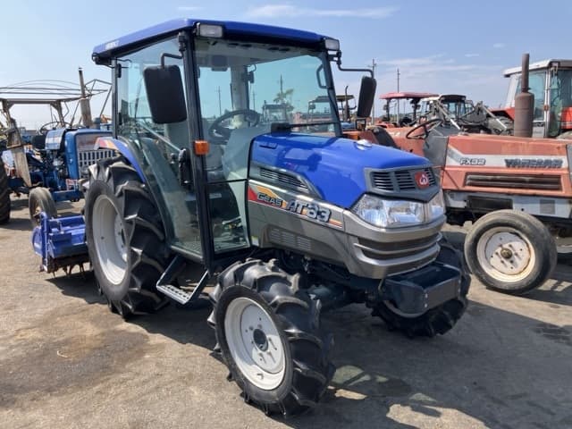 Tractor — Auction (lot 8458-2001)