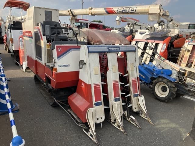 Combine — Auction (lot 8458-2005)