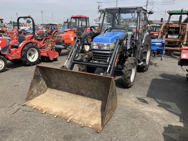 Tractor — Auction (lot 8458-2011)