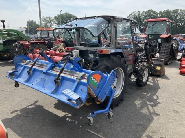 Tractor — Auction (lot 8458-2011)