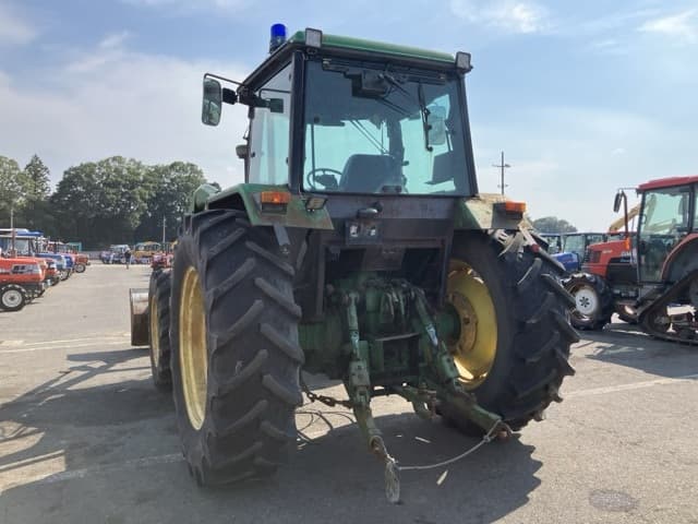Tractor — Auction (lot 8458-2012)
