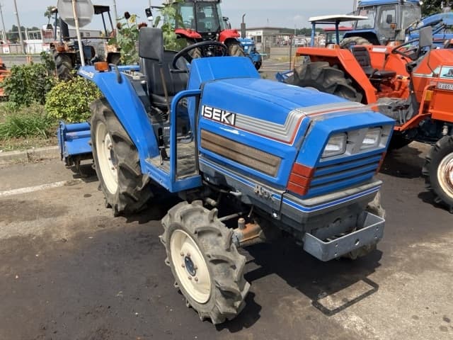 Tractor — Auction (lot 8458-2013)