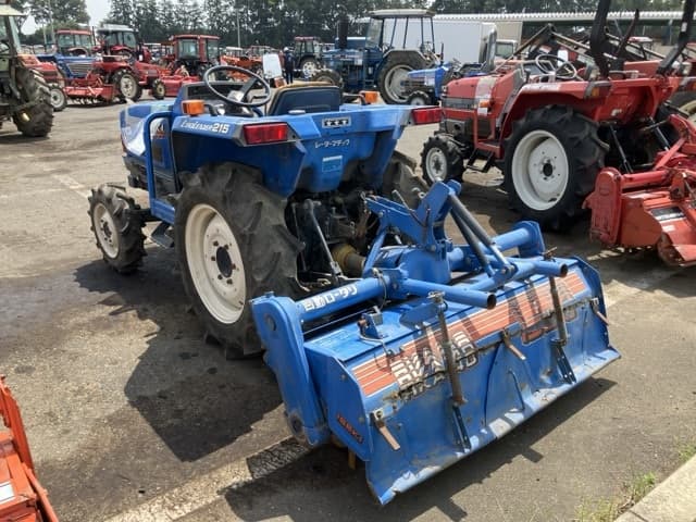 Tractor — Auction (lot 8458-2013)