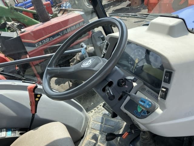 Tractor — Auction (lot 8458-2016)