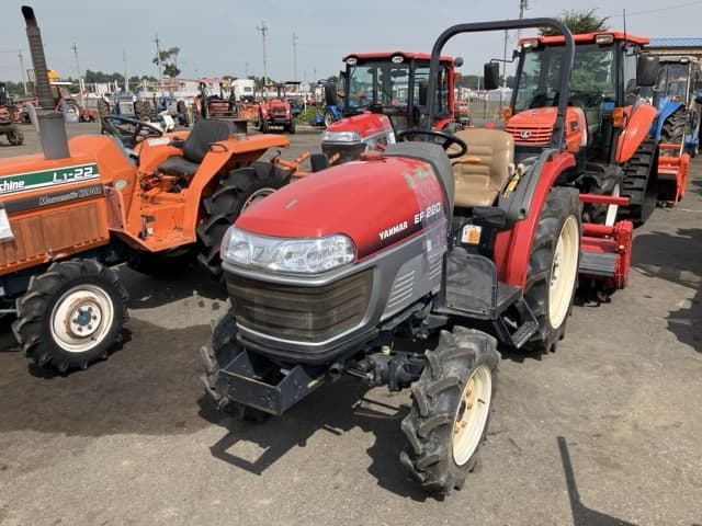 Tractor — Auction (lot 8458-2018)