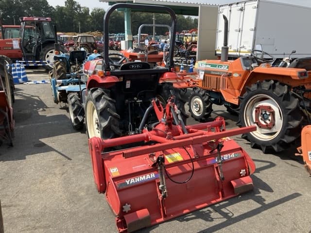 Tractor — Auction (lot 8458-2018)