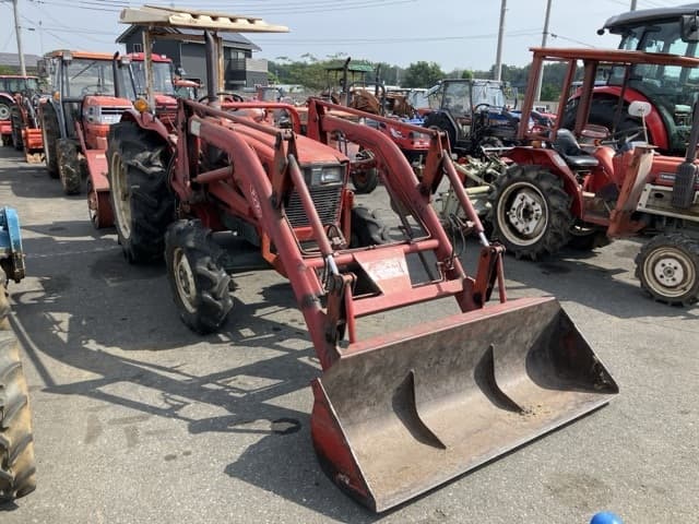 Tractor — Auction (lot 8458-2022)