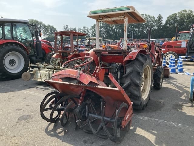 Tractor — Auction (lot 8458-2022)
