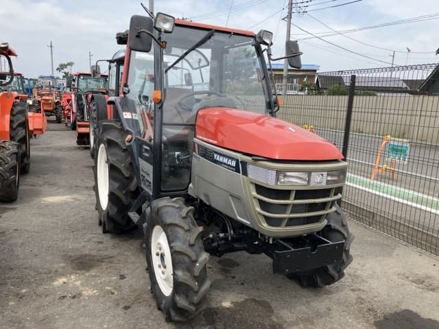 Tractor — Auction (lot 8458-2026)