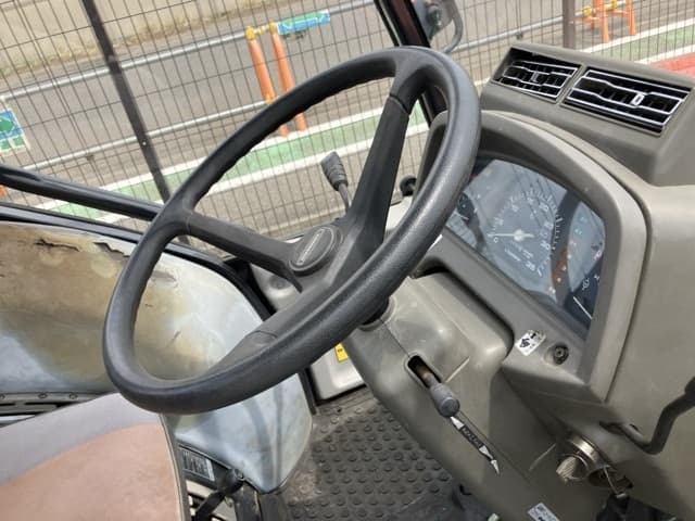 Tractor — Auction (lot 8458-2026)