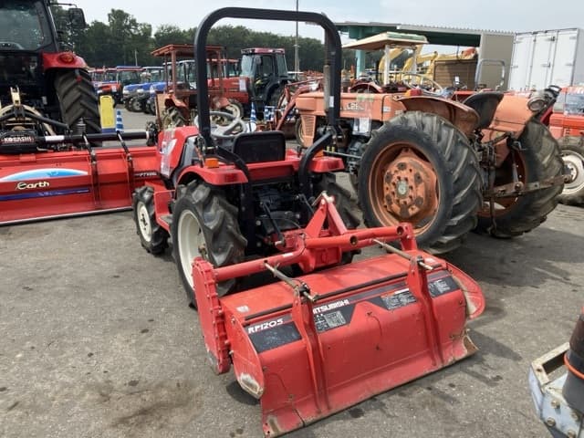 Tractor — Auction (lot 8458-2027)