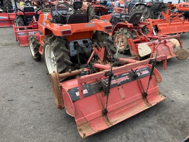 Tractor — Auction (lot 8458-2028)