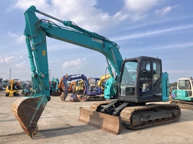 EXCAVATOR — Auction (lot 8458-203)