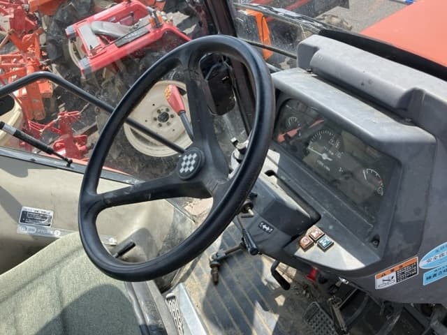 Tractor — Auction (lot 8458-2034)