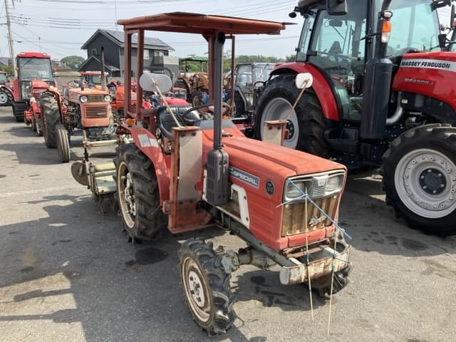 Tractor — Auction (lot 8458-2036)