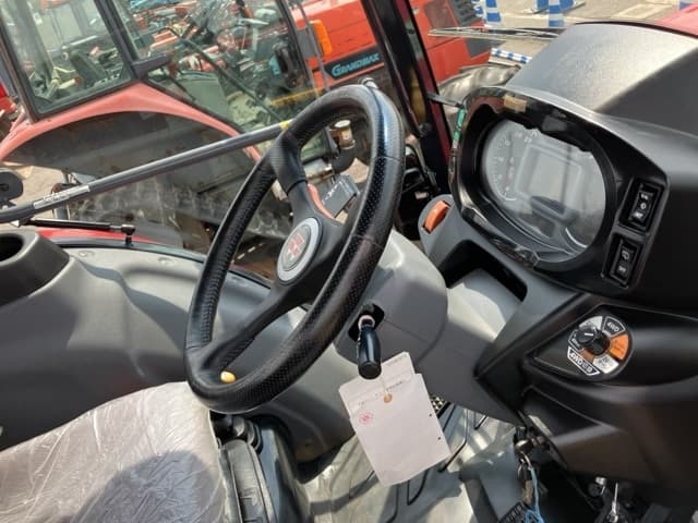 Tractor — Auction (lot 8458-2037)