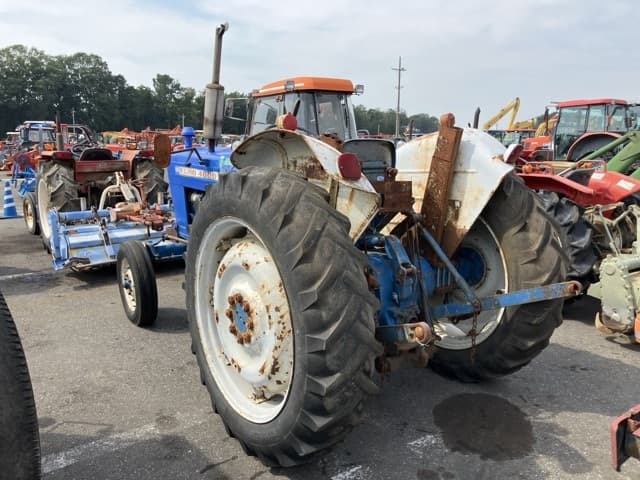 Tractor — Auction (lot 8458-2038)