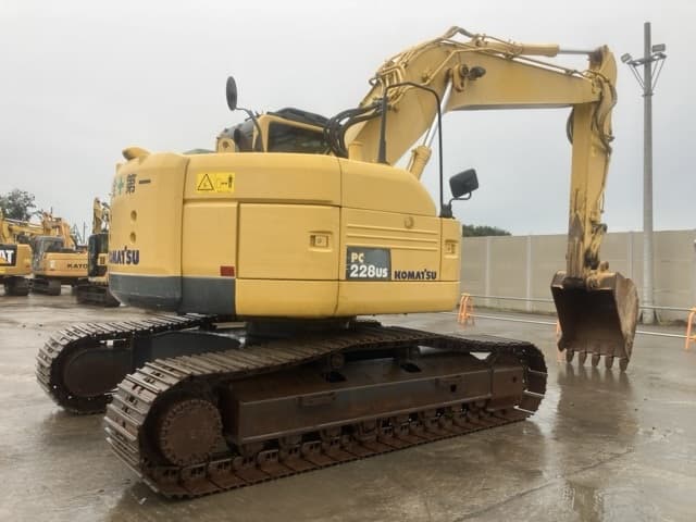 EXCAVATOR — Auction (lot 8458-204)