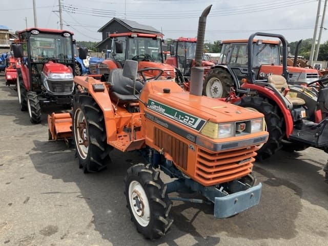 Tractor — Auction (lot 8458-2042)