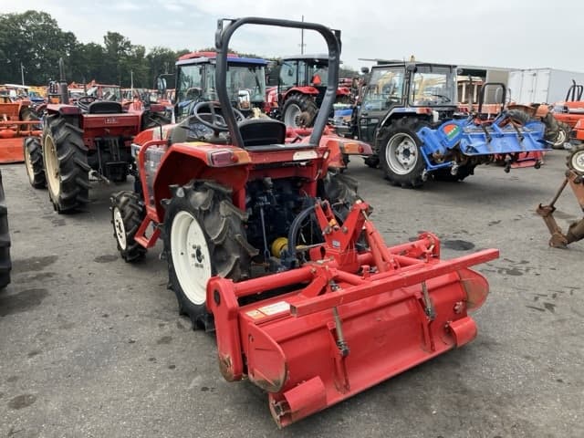 Tractor — Auction (lot 8458-2043)