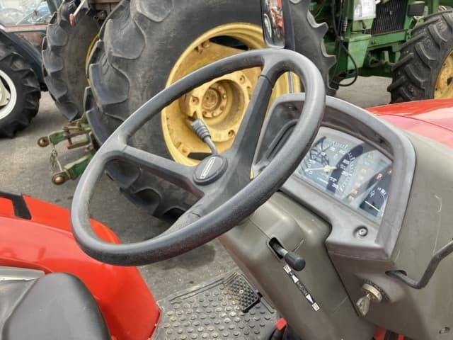 Tractor — Auction (lot 8458-2043)