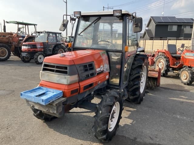 Tractor — Auction (lot 8458-2045)
